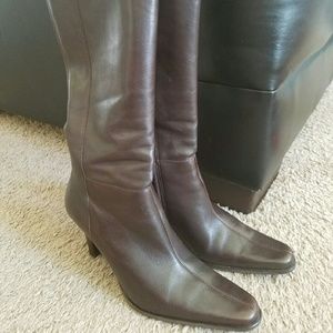 Liz clairborne knee boots chocolate  6 1/2 medium
